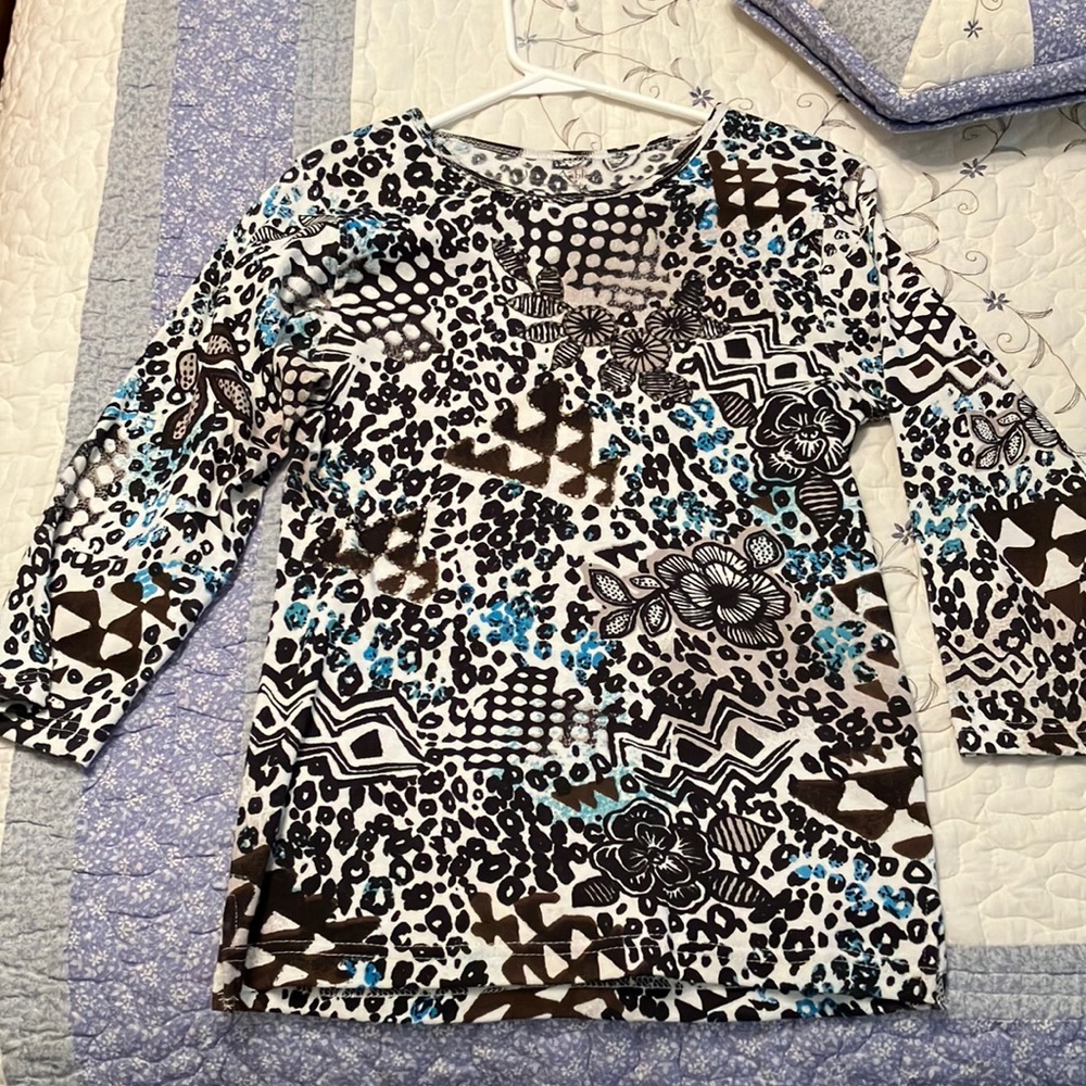 Jane Ashley small top